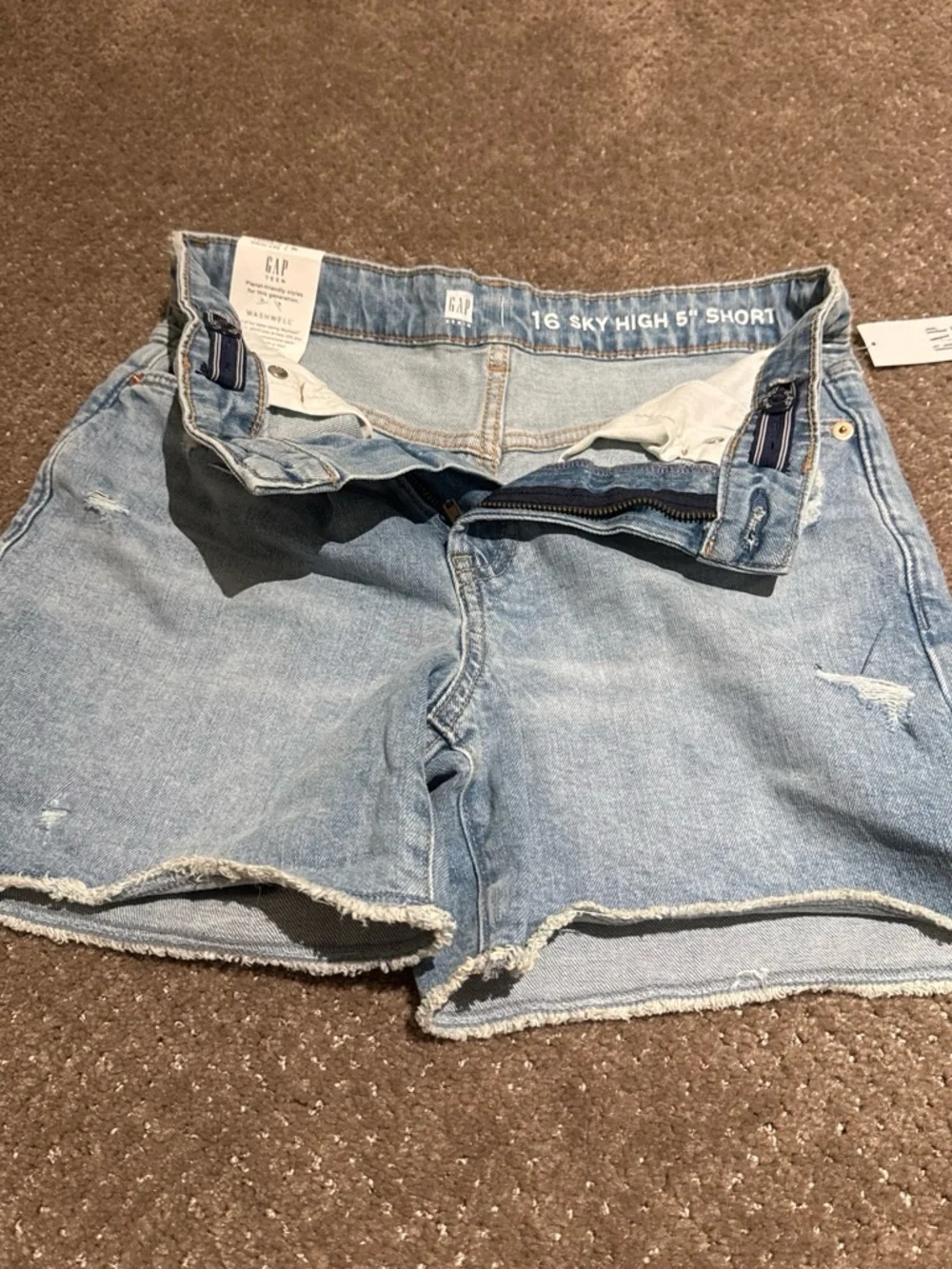 NEW WITH TAGS GAP Kids Light Blue Distressed Denim Shorts